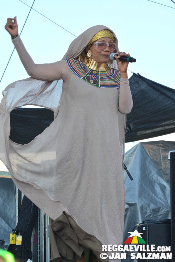 Marcia Griffths, Common Kings & Indubious