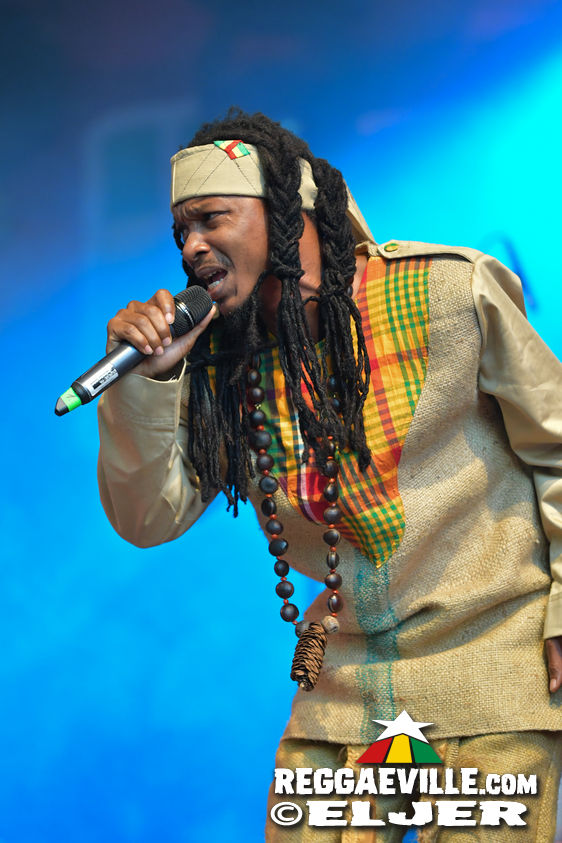 Nature Ellis & New Kingston