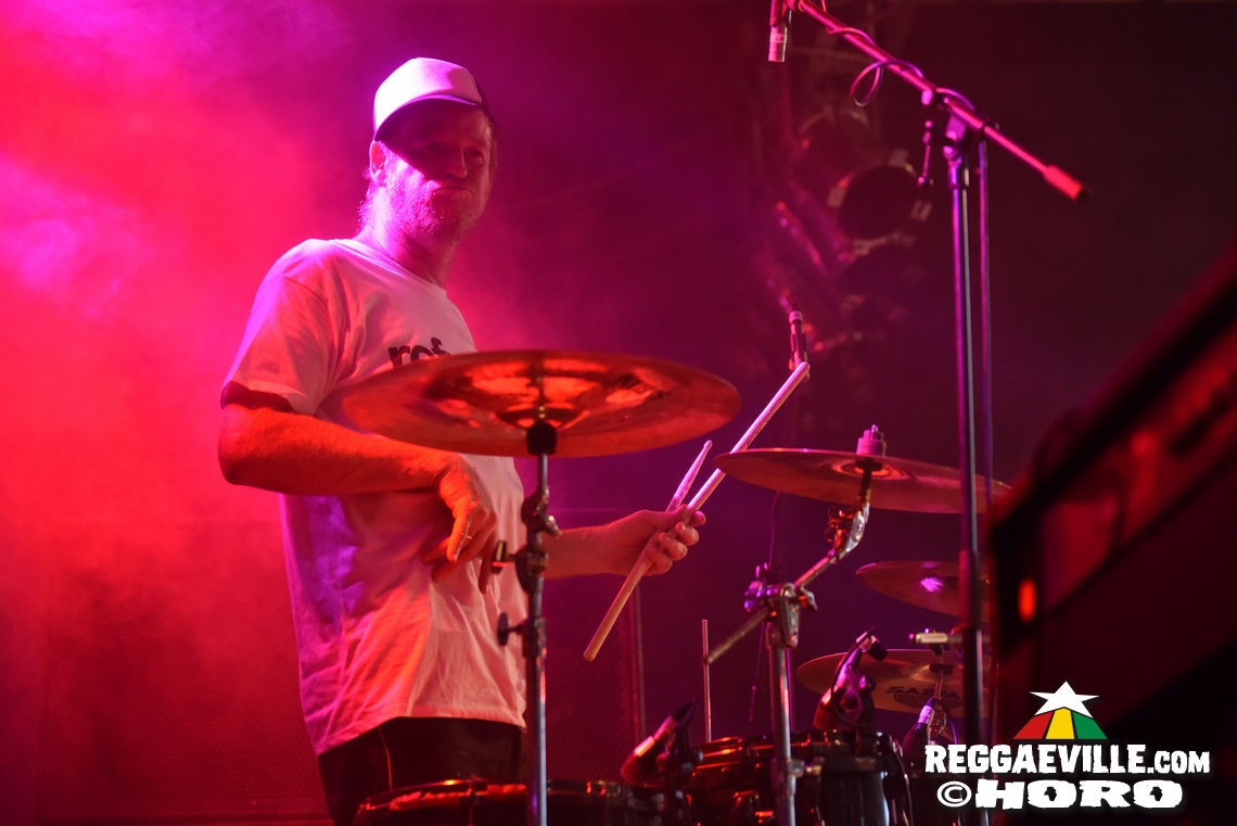 Nature Ellis & New Kingston