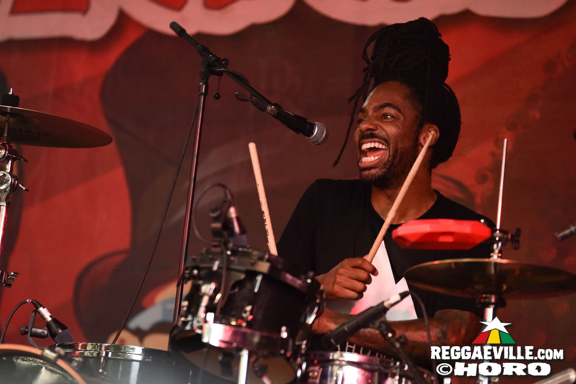 Nature Ellis & New Kingston