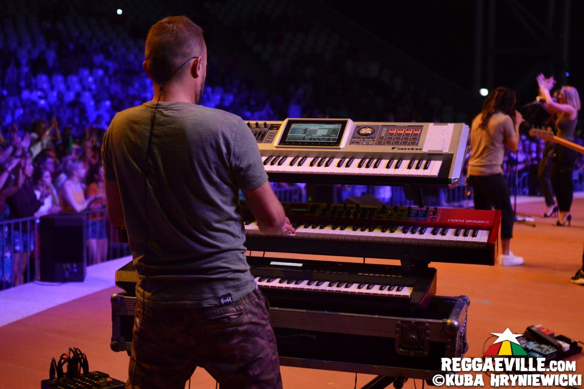 Mesajah, Dubska, Junior Stress & Sidney Polak