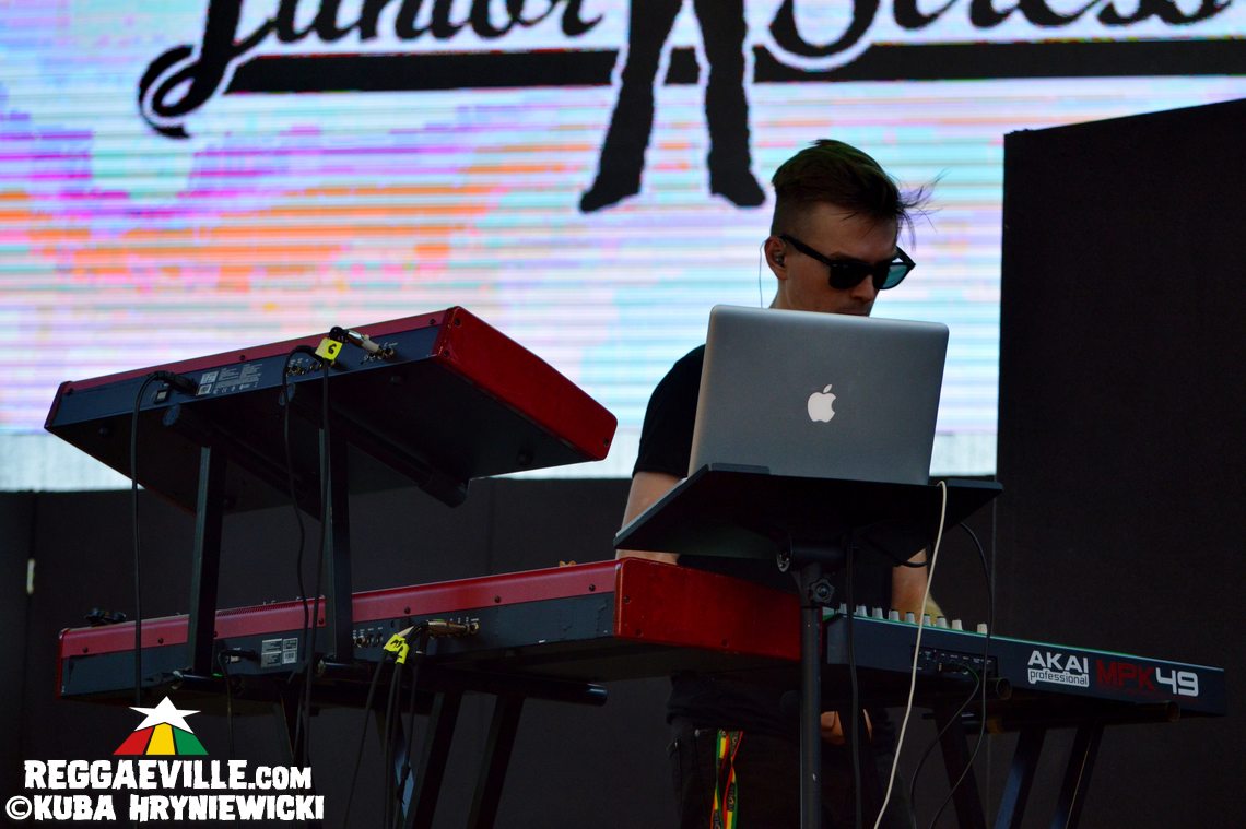 Mesajah, Dubska, Junior Stress & Sidney Polak