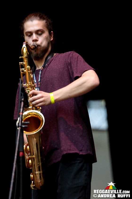 Mellow Mood, Macka B, Awa Fall & Siti Hlapci