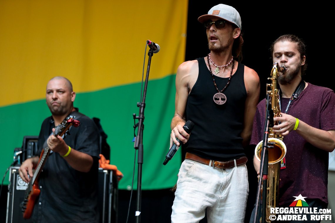 Mellow Mood, Macka B, Awa Fall & Siti Hlapci