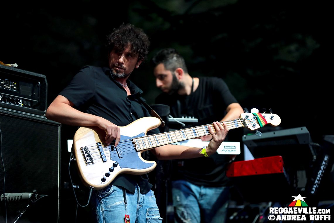 Mellow Mood, Macka B, Awa Fall & Siti Hlapci