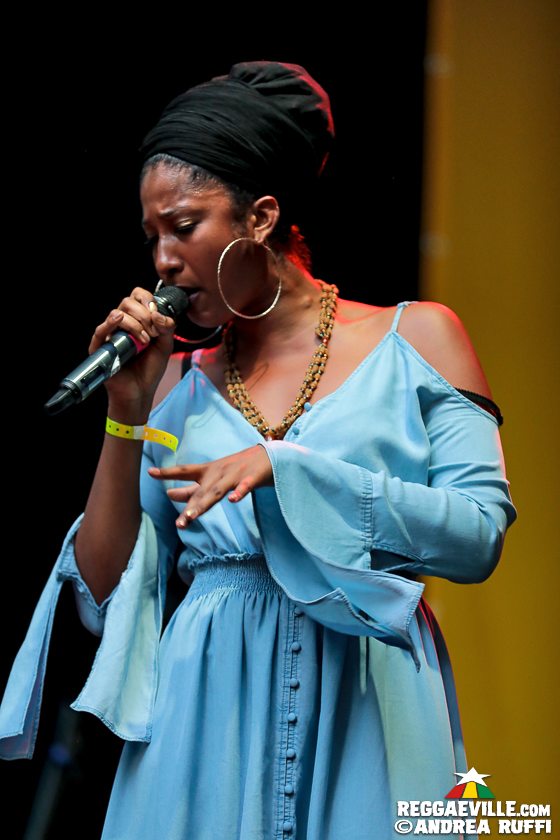 Mellow Mood, Macka B, Awa Fall & Siti Hlapci