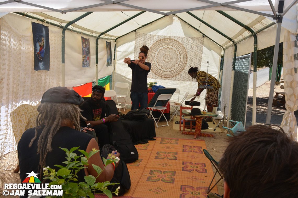 Empress Akua, Junior Toots & The Lions