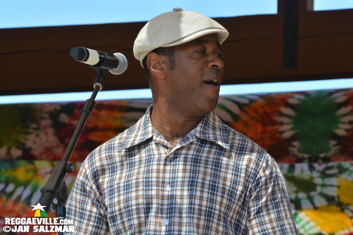 Empress Akua, Junior Toots & The Lions