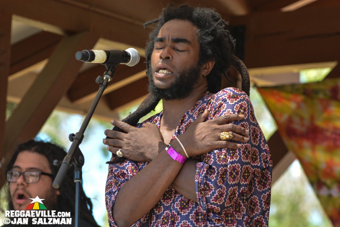 Empress Akua, Junior Toots & The Lions