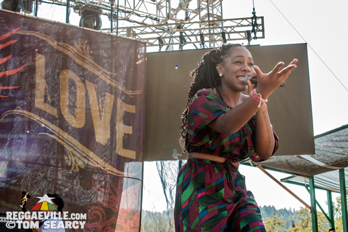 Marla Brown, Dezarie & Mystic Roots Band @ Reggae On The River 2017