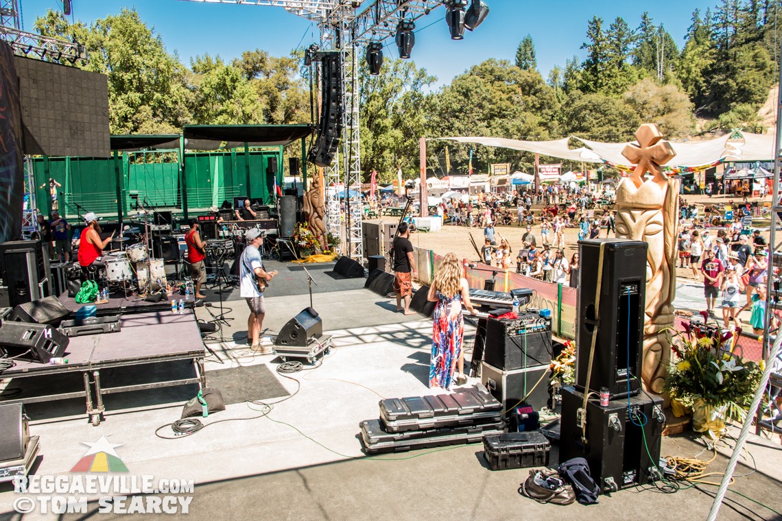 Marla Brown, Dezarie & Mystic Roots Band @ Reggae On The River 2017