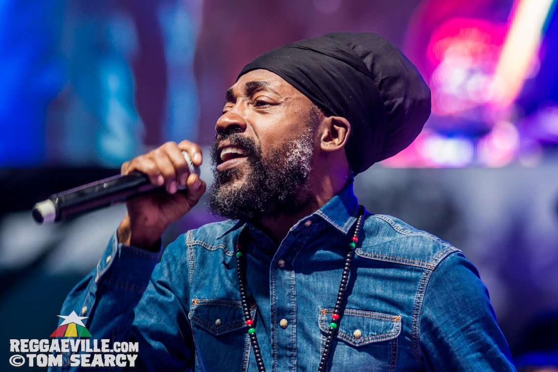 Lutan Fyah, Sly & Robbie feat. Judy Mowatt, Marcia Griffiths & Cherine Anderson @ Reggae On The River 2017