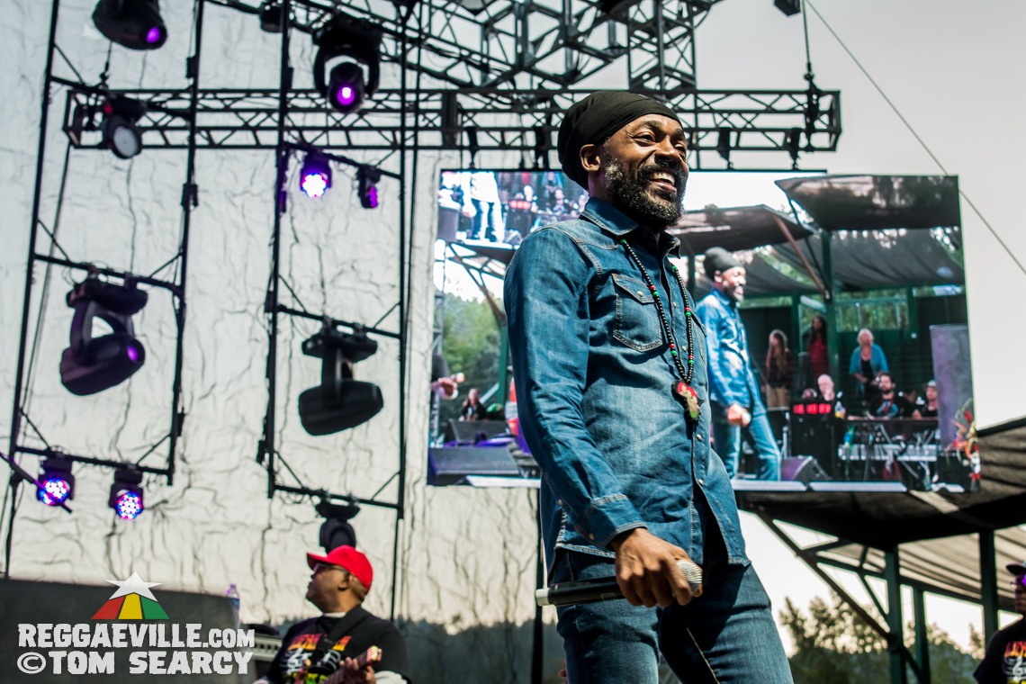 Lutan Fyah, Sly & Robbie feat. Judy Mowatt, Marcia Griffiths & Cherine Anderson @ Reggae On The River 2017