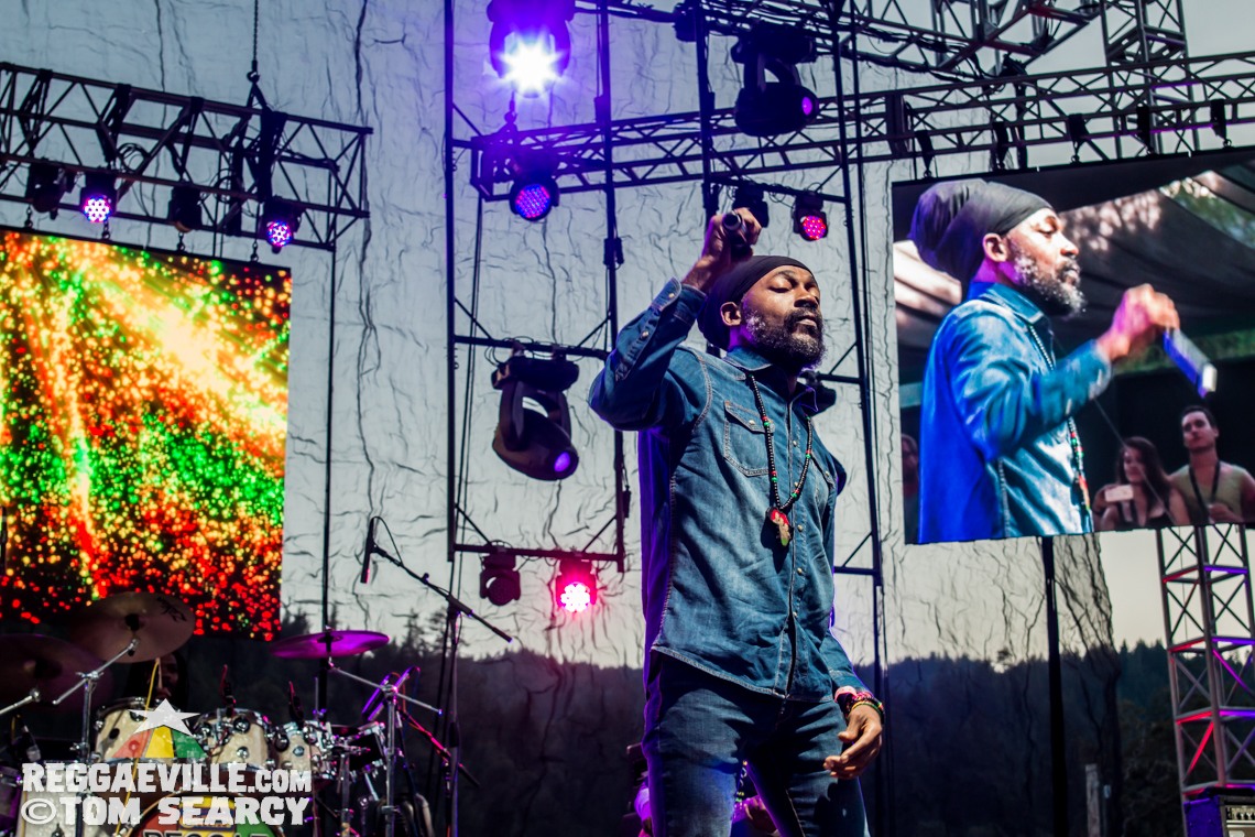 Lutan Fyah, Sly & Robbie feat. Judy Mowatt, Marcia Griffiths & Cherine Anderson @ Reggae On The River 2017