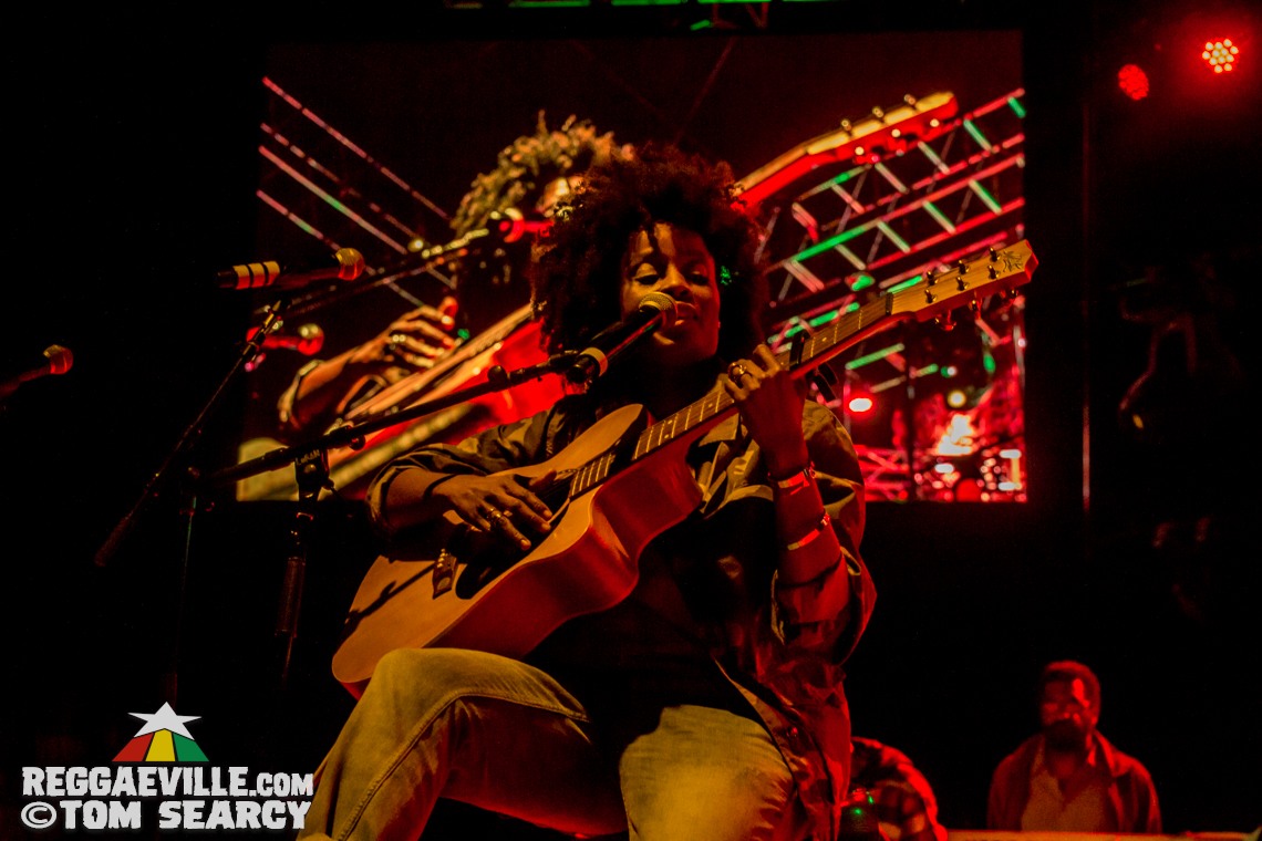 Lutan Fyah, Sly & Robbie feat. Judy Mowatt, Marcia Griffiths & Cherine Anderson @ Reggae On The River 2017