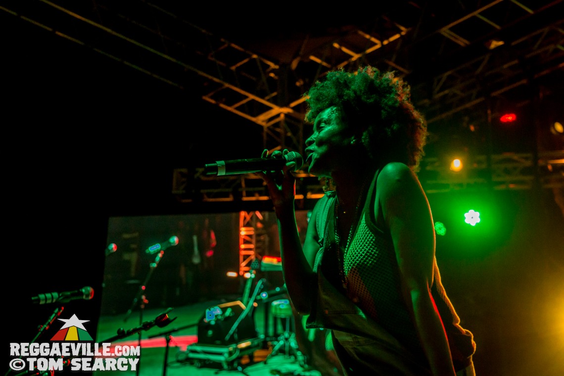 Lutan Fyah, Sly & Robbie feat. Judy Mowatt, Marcia Griffiths & Cherine Anderson @ Reggae On The River 2017