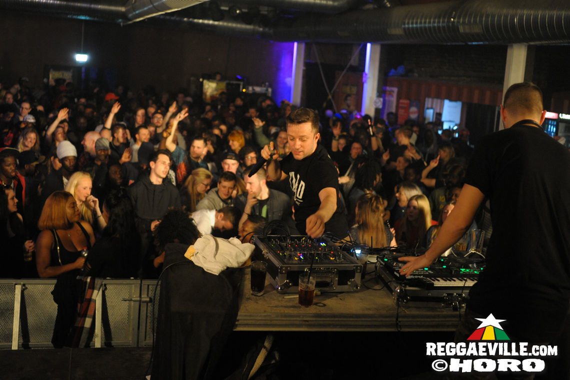 Romain Virgo & Jugglerz