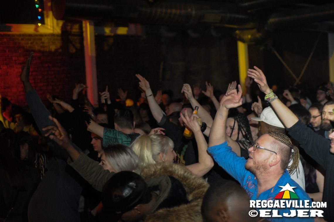 Romain Virgo & Jugglerz