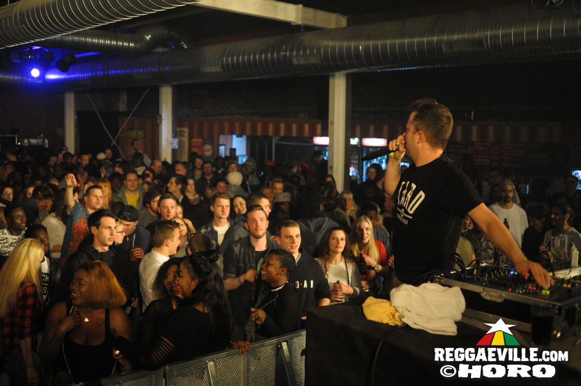 Romain Virgo & Jugglerz