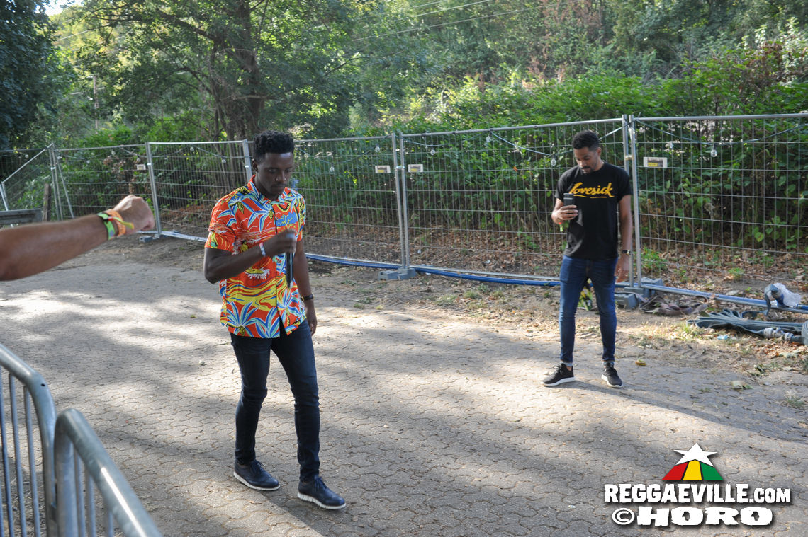 Romain Virgo & Miwata