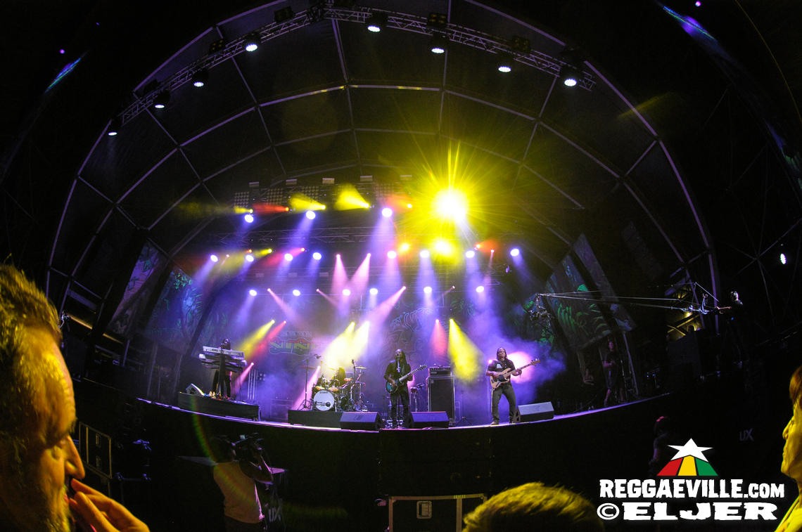 Inna De Yard, New Kingston & The Specials @ Rototom Sunsplash 2017