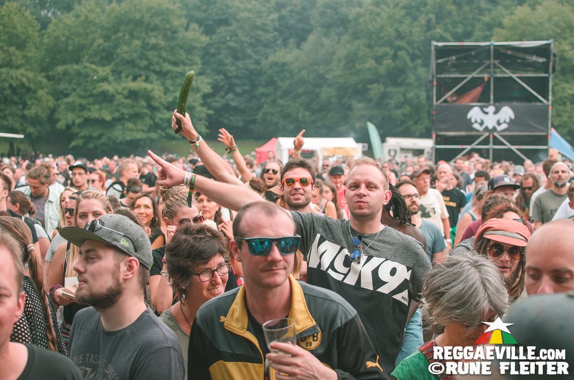 Mono & Nikitaman, Che Sudaka, Macka B & Bootown Shakedown