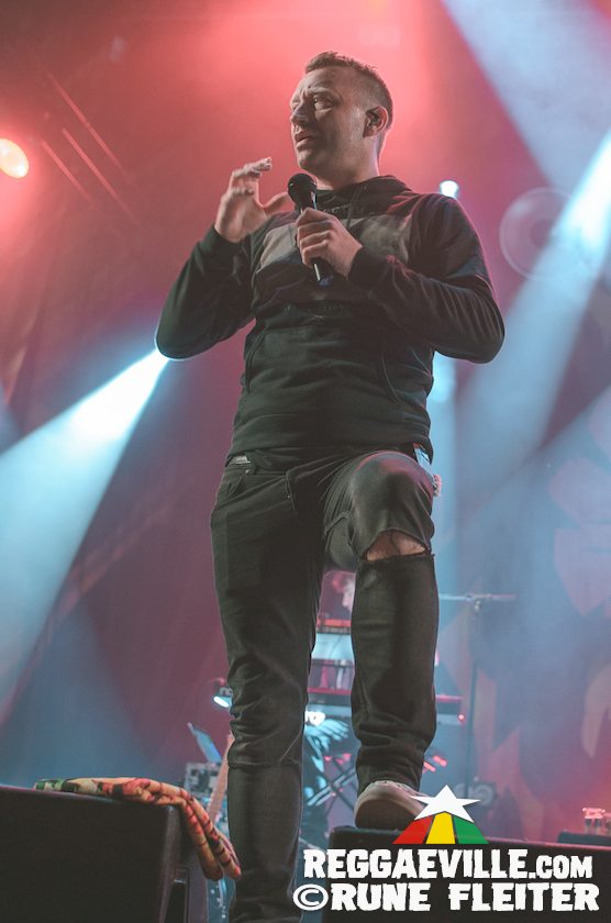 Mono & Nikitaman, Che Sudaka, Macka B & Bootown Shakedown