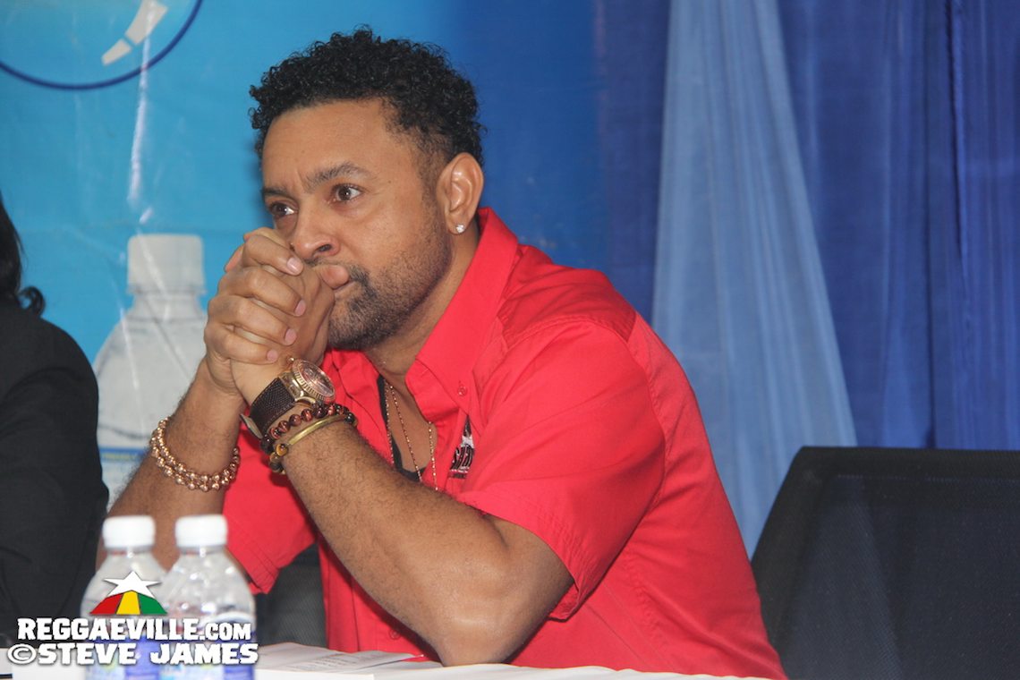 Shaggy Presents J$100 Million Cheque To Bustamante Hospital For Children