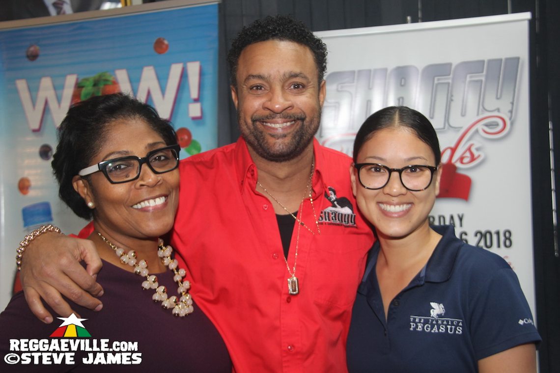 Shaggy Presents J$100 Million Cheque To Bustamante Hospital For Children