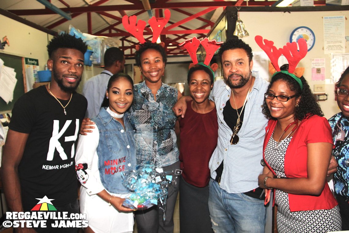 Shaggy & Shenseea @ Shaggy and Friends Christmas Treat @ Bustamante Hospital