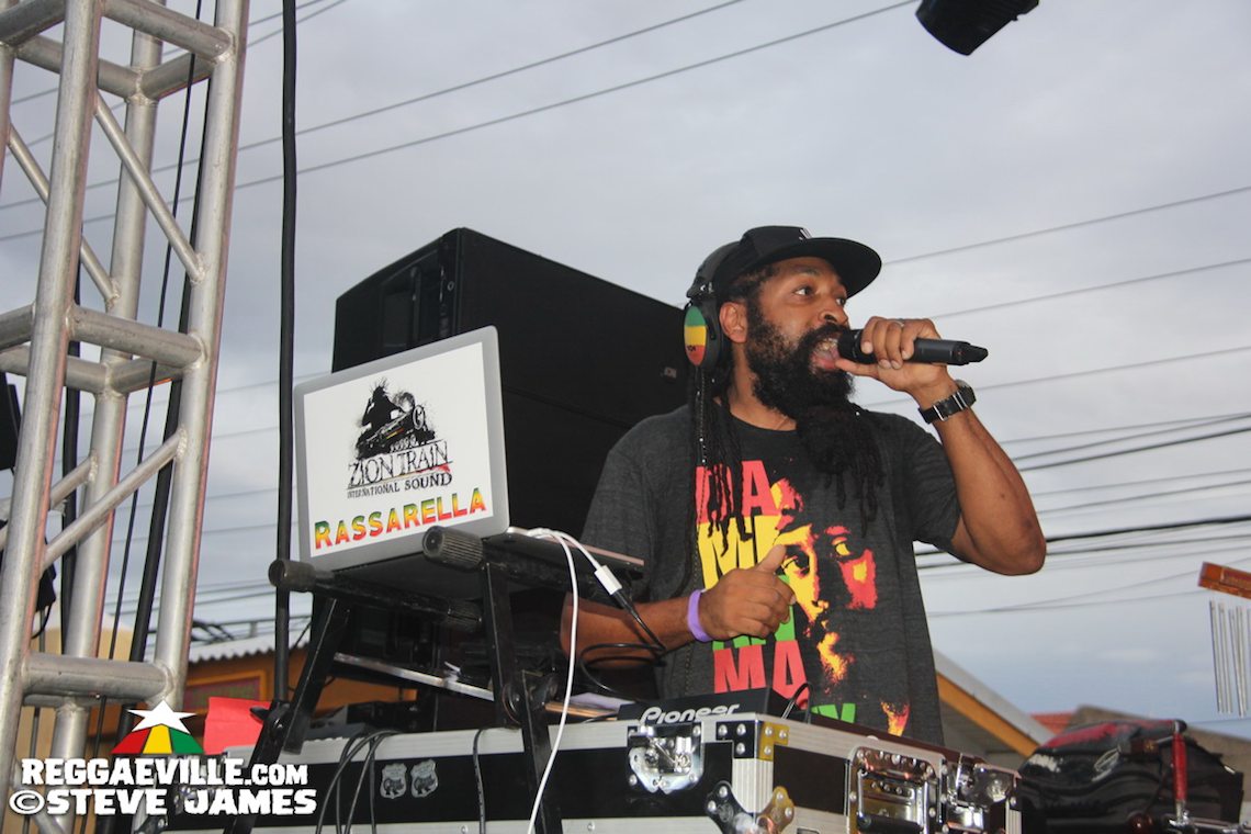 Vibes @ Smile Jamaica Concert 2016