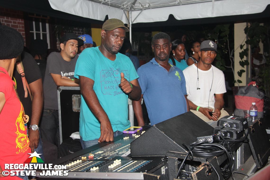 Vibes @ Smile Jamaica Concert 2016