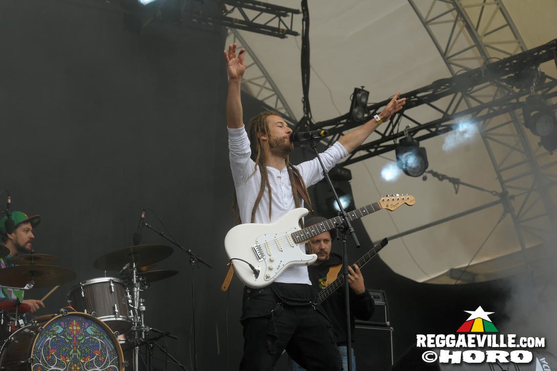 Irie Revoltes, Jahcoustix & DUB FX @ SummerJam 2017