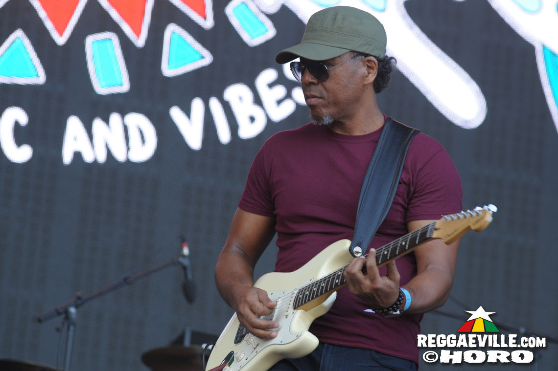 Tarrus Riley & Jesse Royal