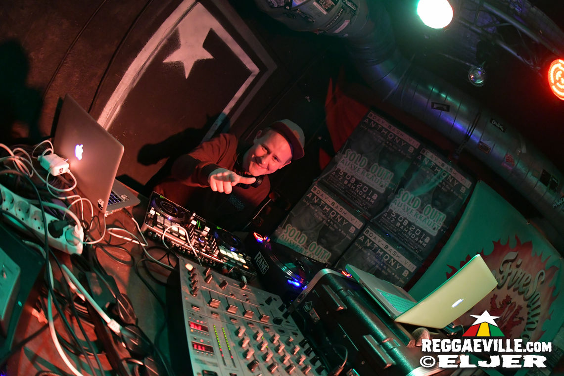 Denham Smith, Treesha, Vanessa Veldhuis & Sevad