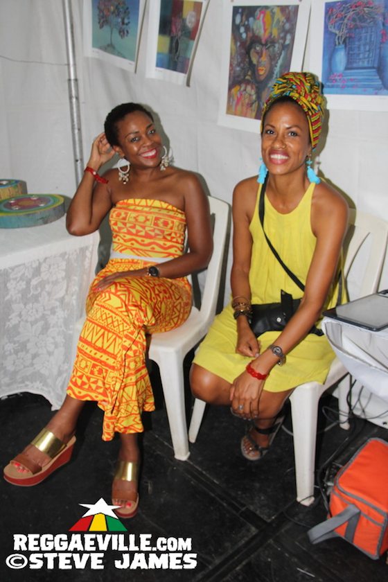 Vibes & Backstage