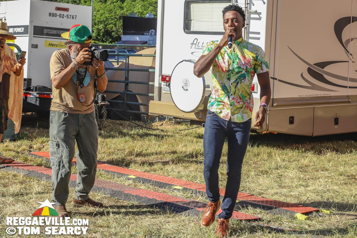 Randy Valentine, Romain Virgo & No-Maddz