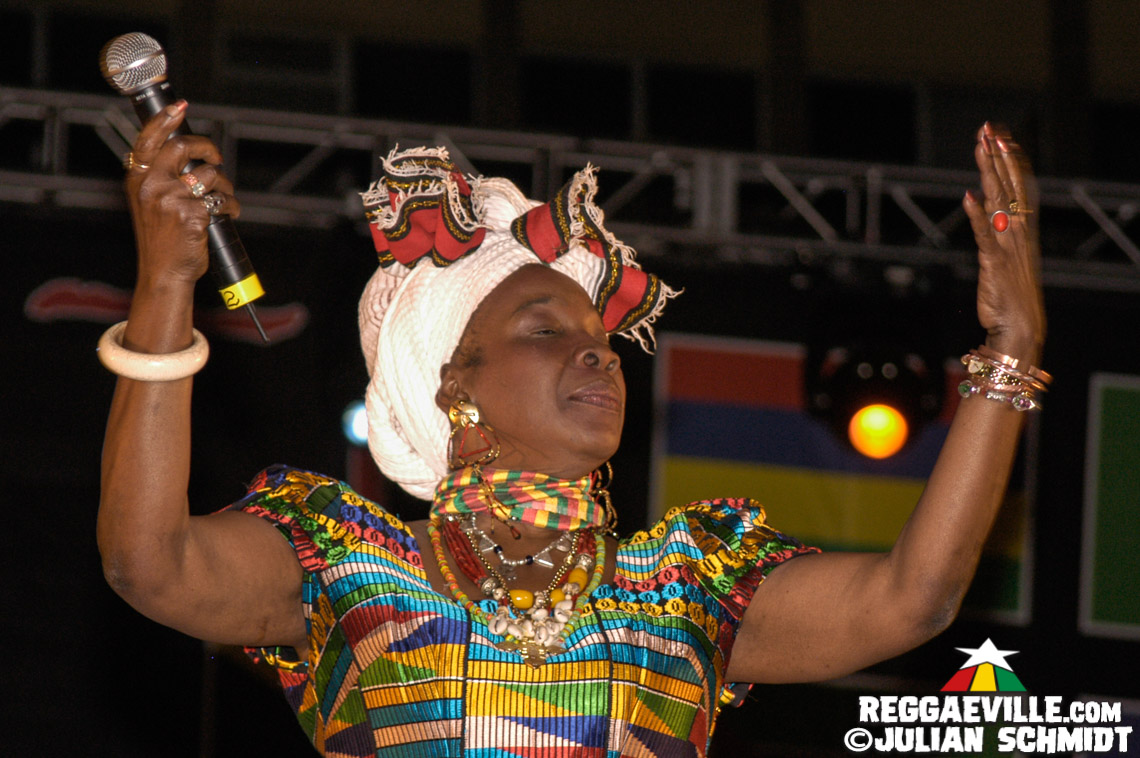 Ziggy Marley, Rita Marley & Cedella Marley Booker