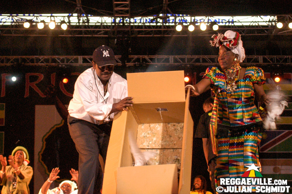 Ziggy Marley, Rita Marley & Cedella Marley Booker