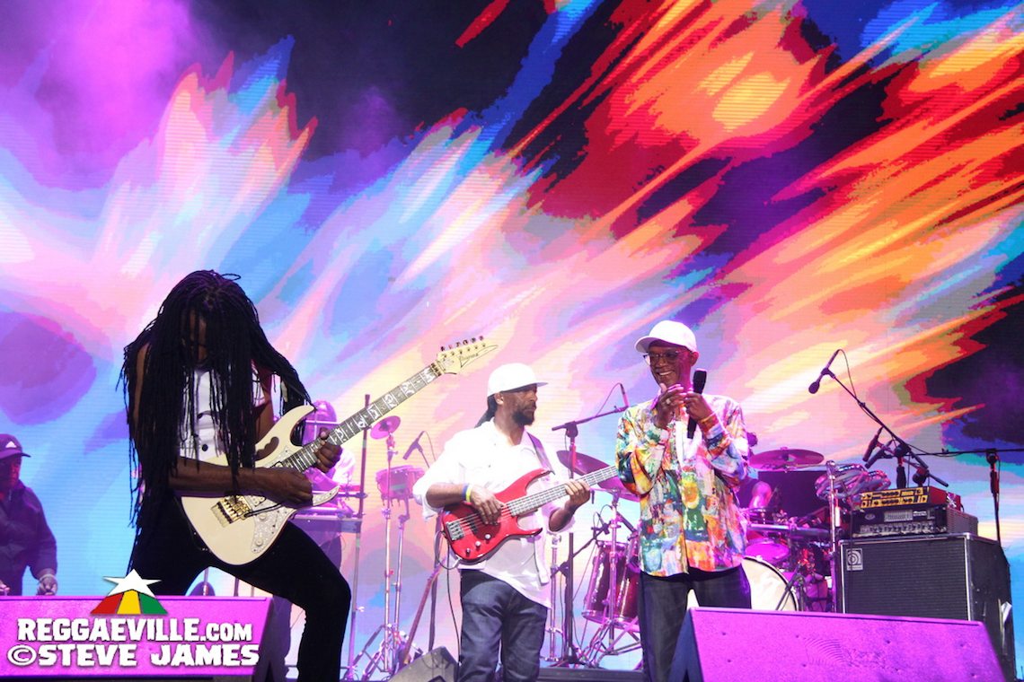 Beres Hammond with Beenie Man