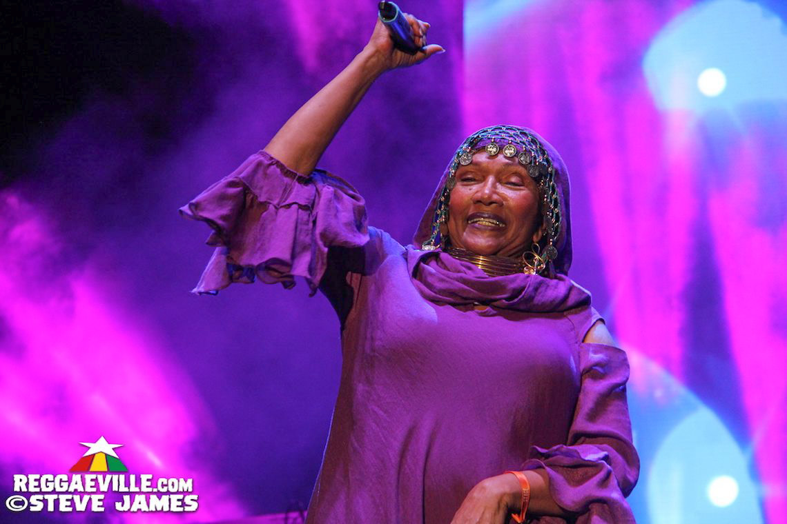 Buju Banton with Marcia Griffiths & Beres Hammond