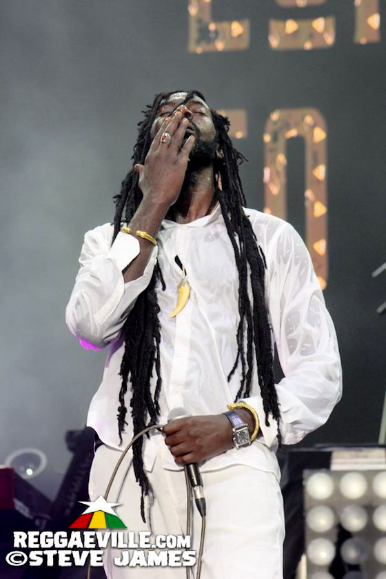 Buju Banton with Wayne Wonder & Gramps Morgan