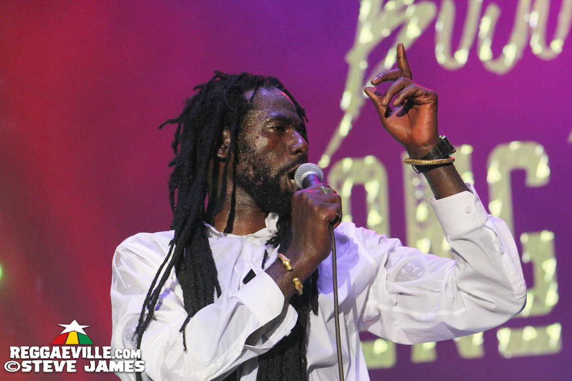Buju Banton with Wayne Wonder & Gramps Morgan