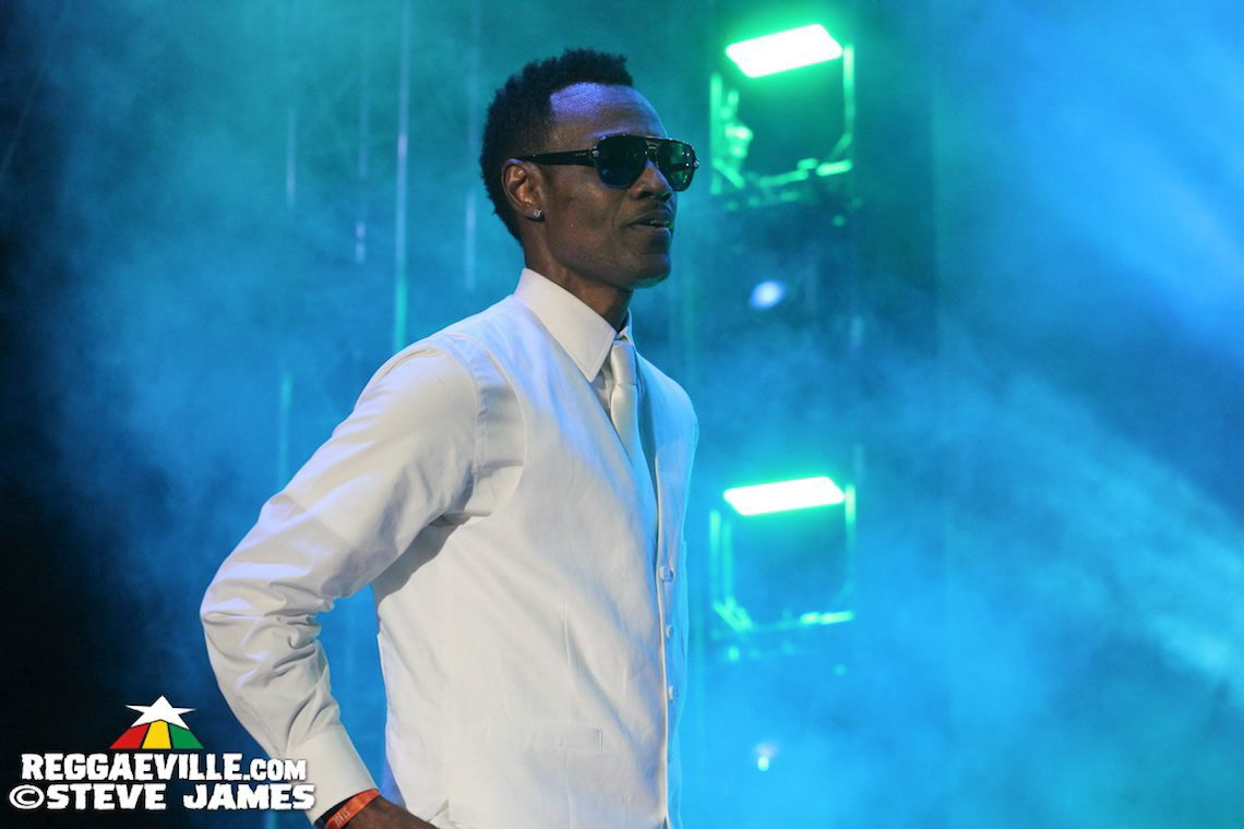 Buju Banton with Wayne Wonder & Gramps Morgan