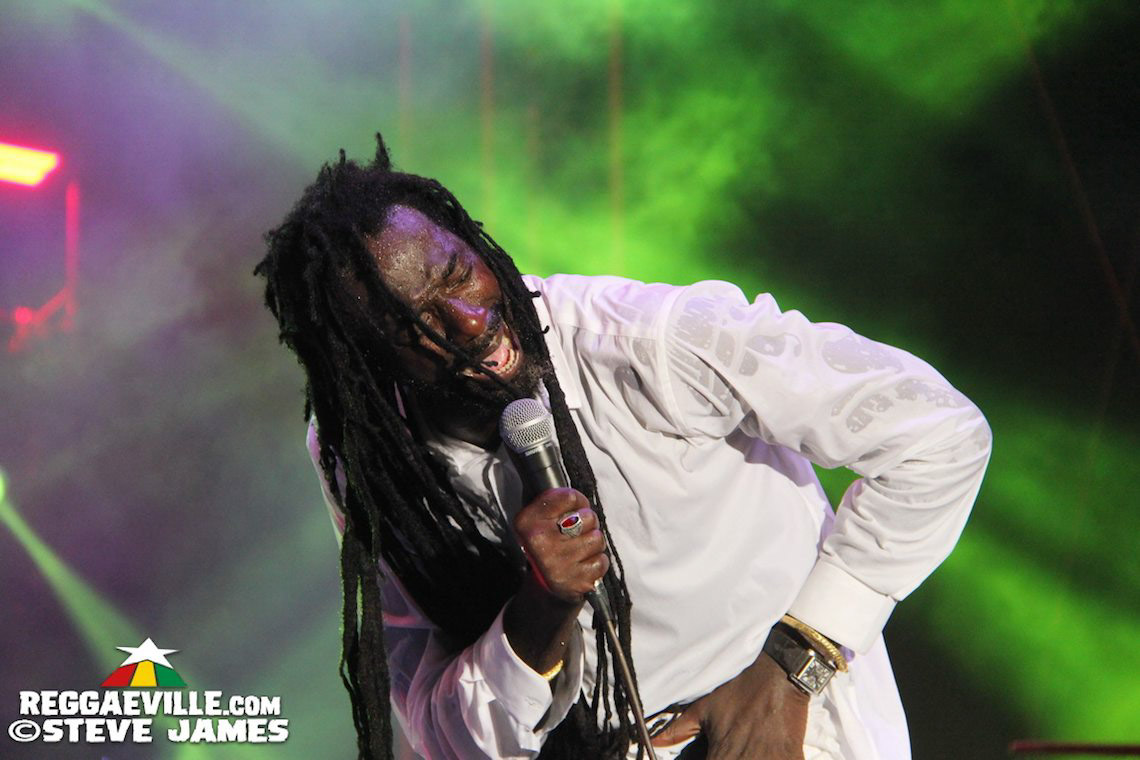 Buju Banton with Wayne Wonder & Gramps Morgan