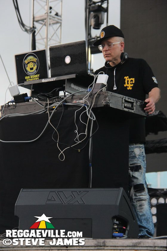 Early Vibes @ National Stadium