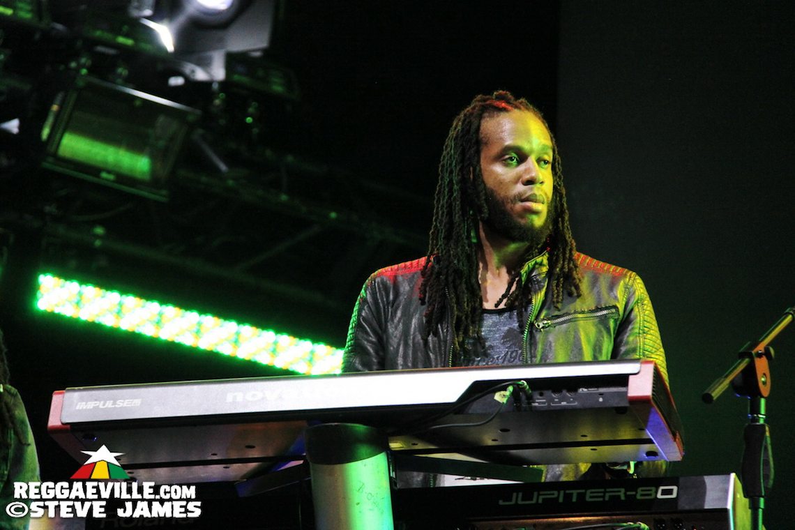 Chronixx feat. Mr Eazi & Chronicle