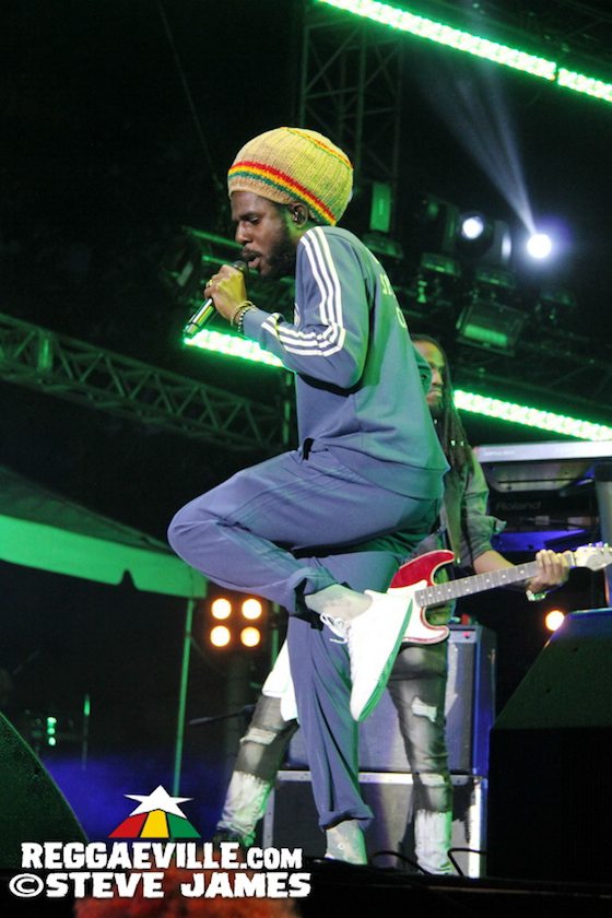 Chronixx feat. Mr Eazi & Chronicle