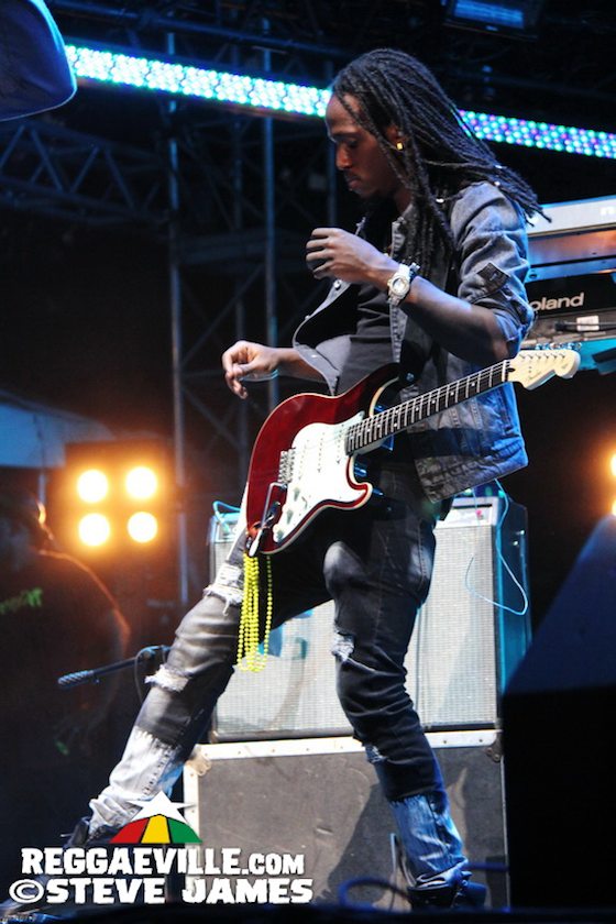 Chronixx feat. Mr Eazi & Chronicle