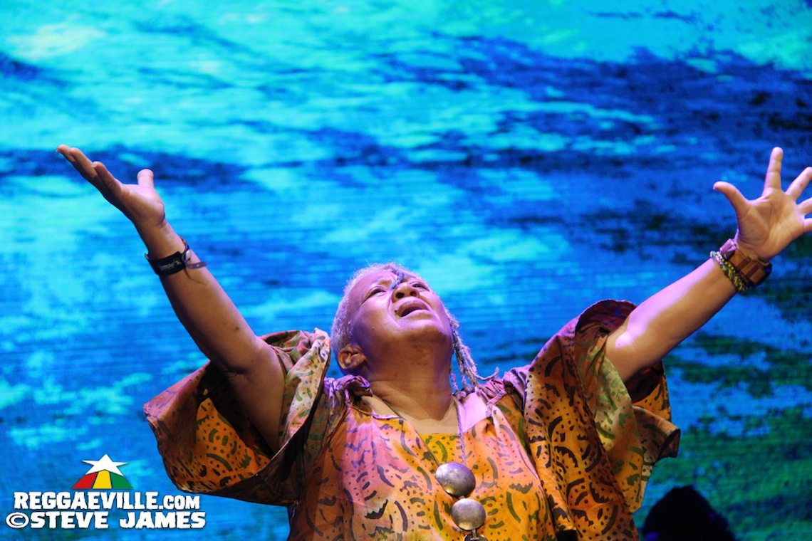 Chronixx feat. Mr Eazi & Chronicle